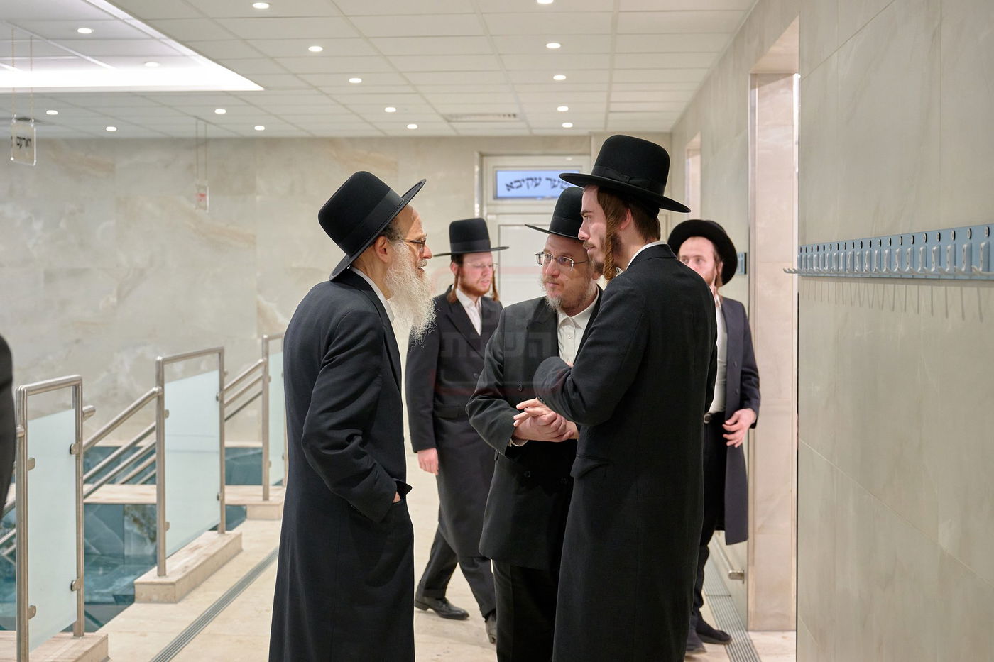 חנוכת המקווה בלונדון