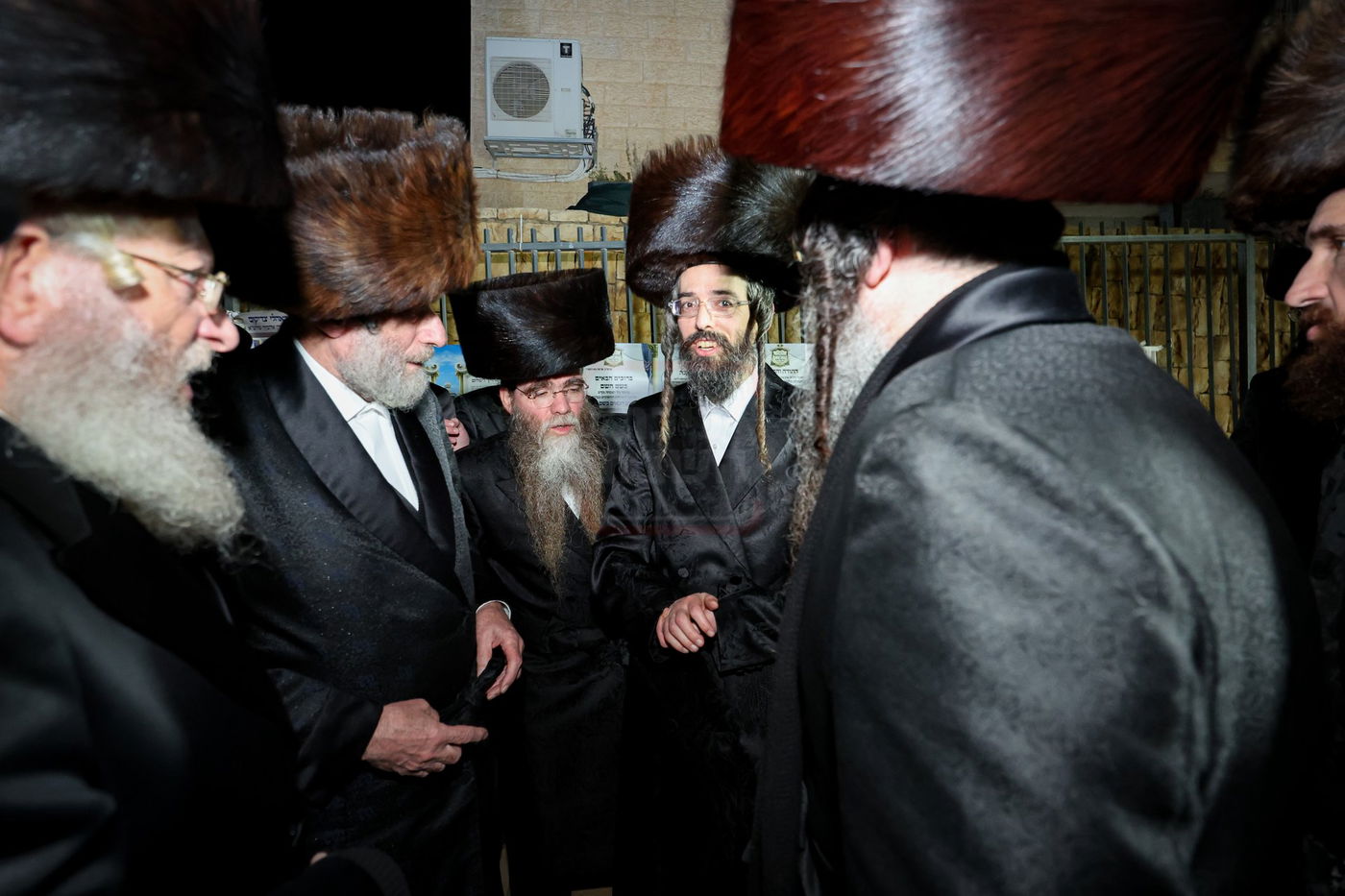 שבת אופריף בחצה"ק זוועהיל