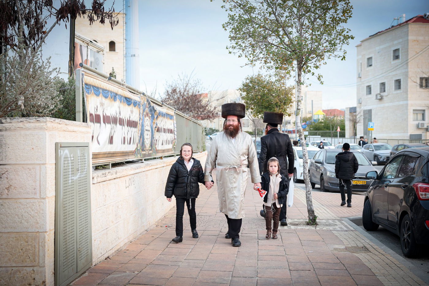 שבת אופריף בחצה"ק זוועהיל