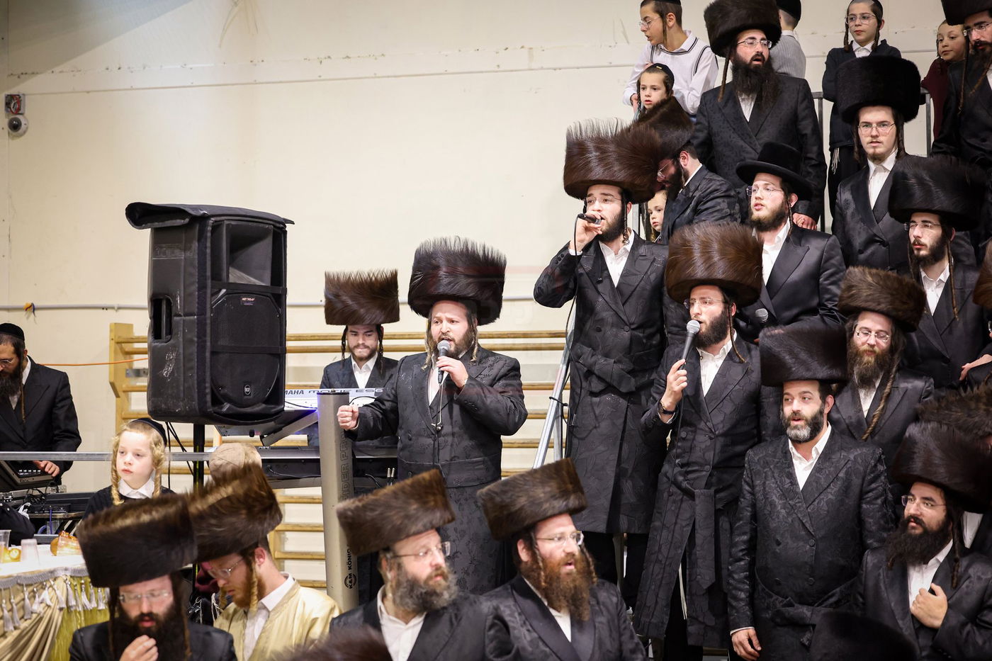 שבת אופריף בחצה"ק זוועהיל