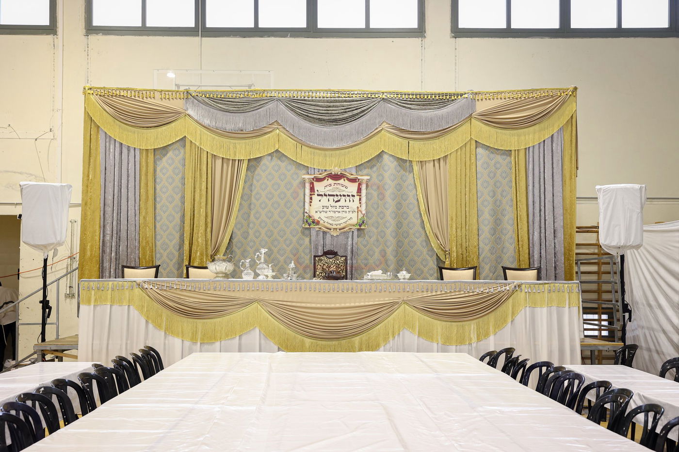 שבת אופריף בחצה"ק זוועהיל