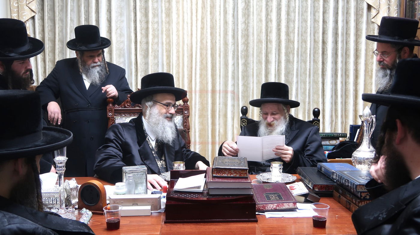 האדמו"ר מויז'ניץ בית שמש בביקור אצל האדמו"ר מטשארנוביל