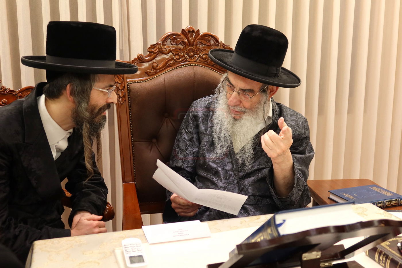 האדמו"ר מזוועהיל אצל האדמו"ר מאלכסנדר