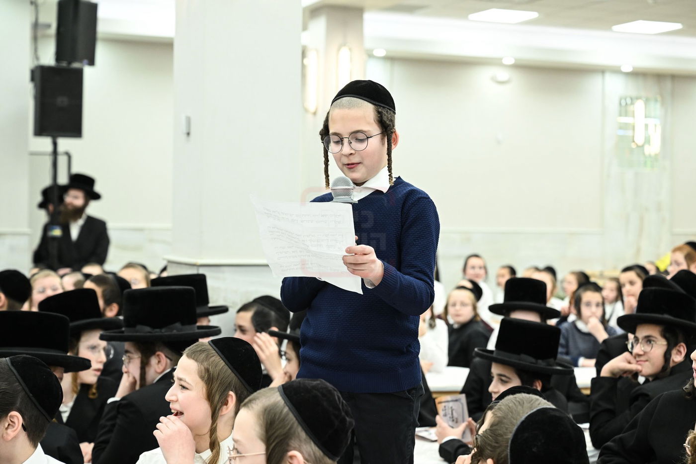 האדמו"ר מצאנז בביקור במונסי