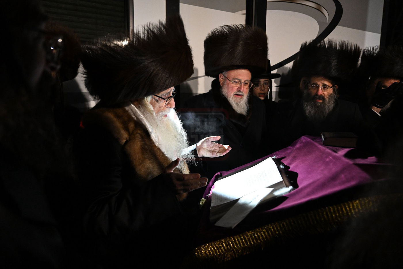 האדמו"ר מצאנז שבת במונסי