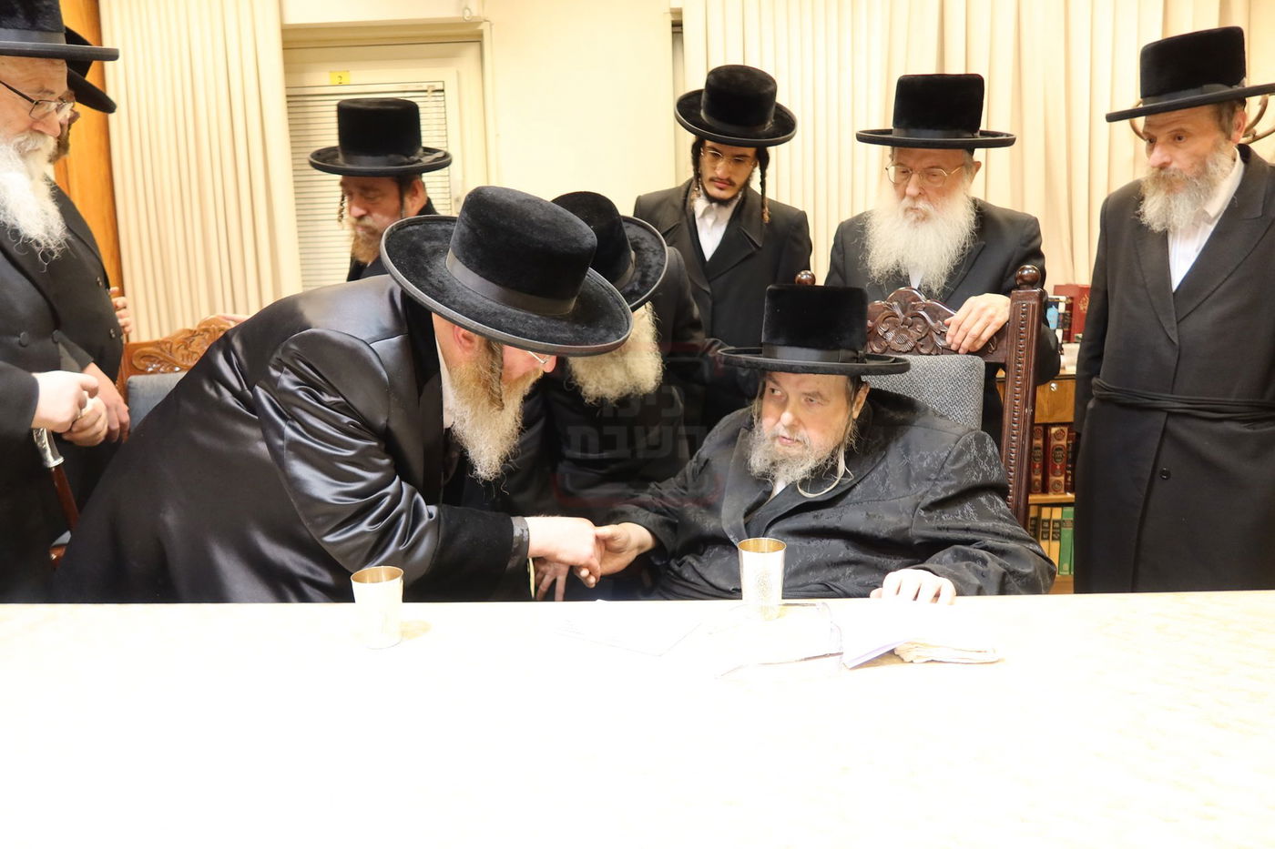 האדמו"ר מטערבישאן אצל האדמו"ר מבעלזא