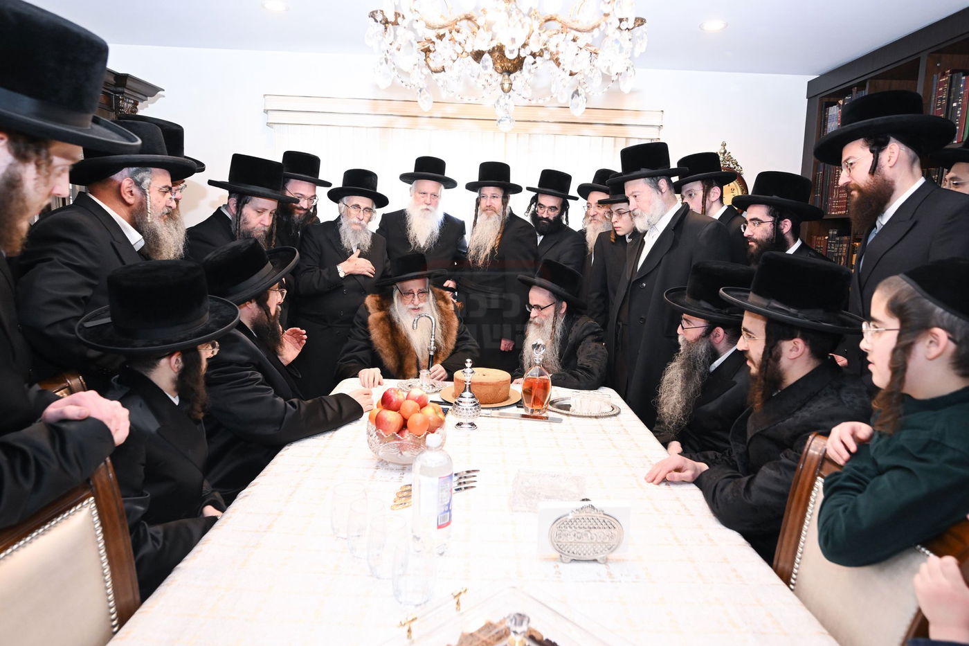 האדמו"ר מצאנז בביקור בינואן סיטי