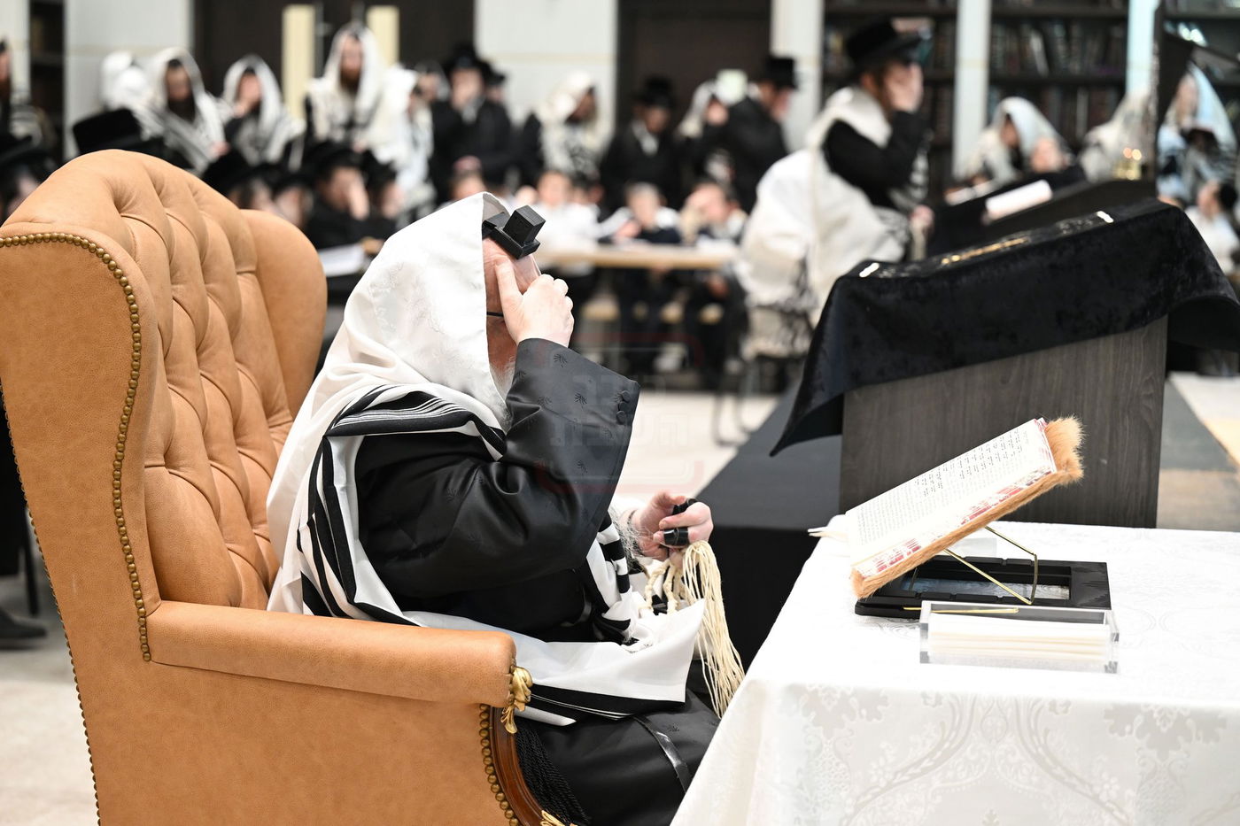 האדמו"ר מצאנז בביקור במונסי