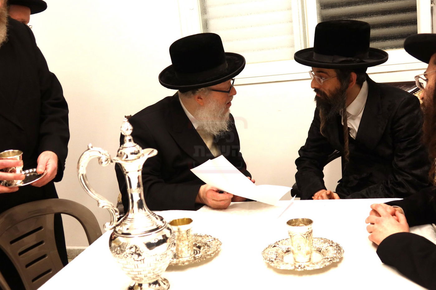 האדמו"ר מזוועהיל אצל האדמו"ר מבוהוש