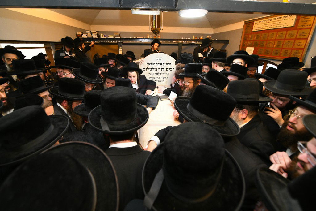 הילולא קדישא בלעלוב