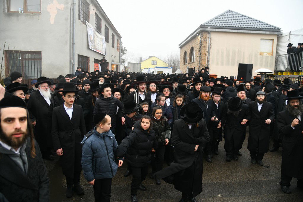 הילולא קדישא בלעלוב