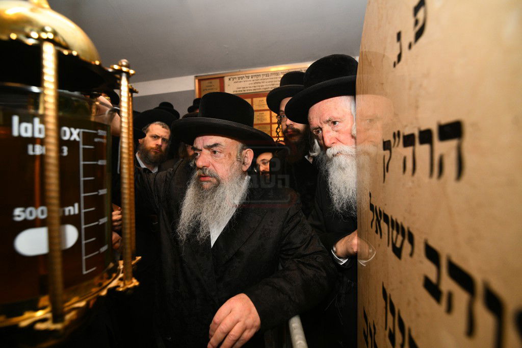 הילולא קדישא בלעלוב