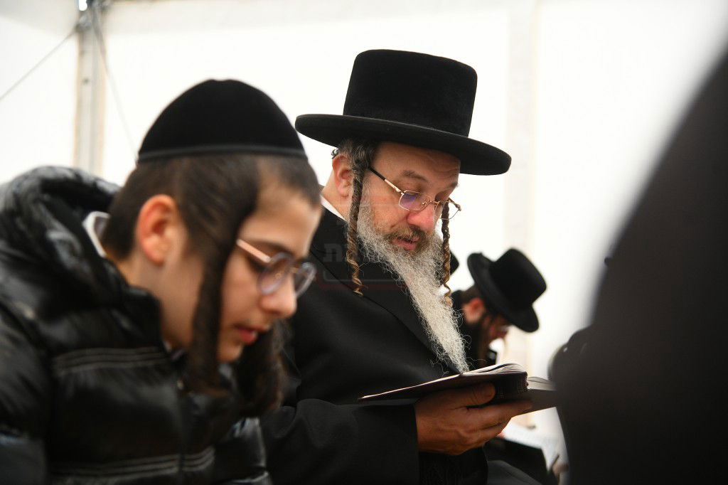 הילולא קדישא בלעלוב