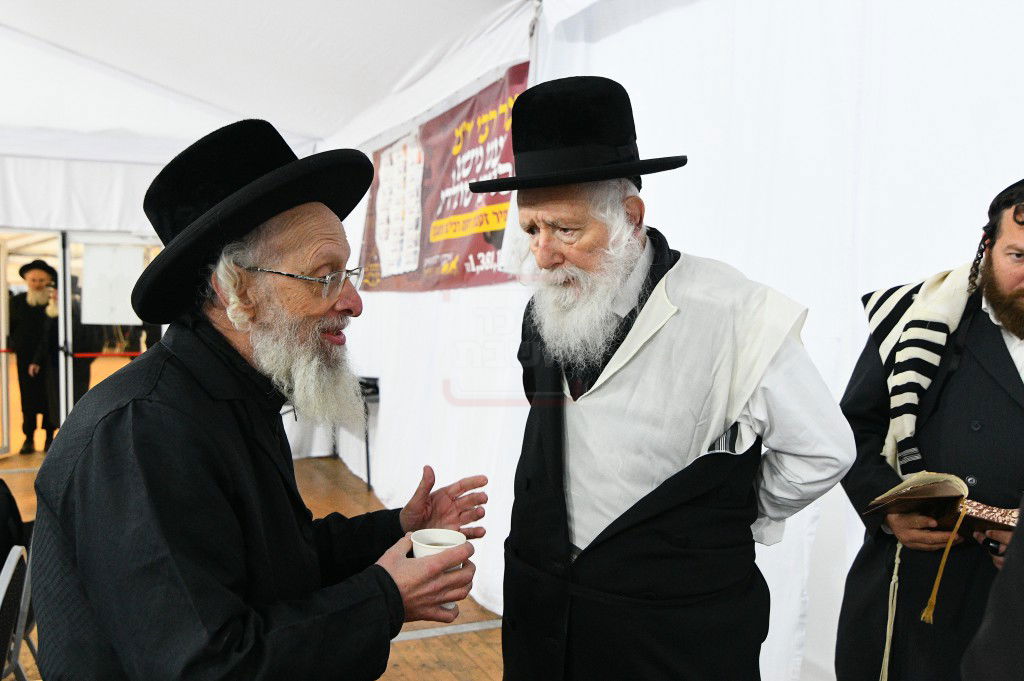 הילולא קדישא בלעלוב