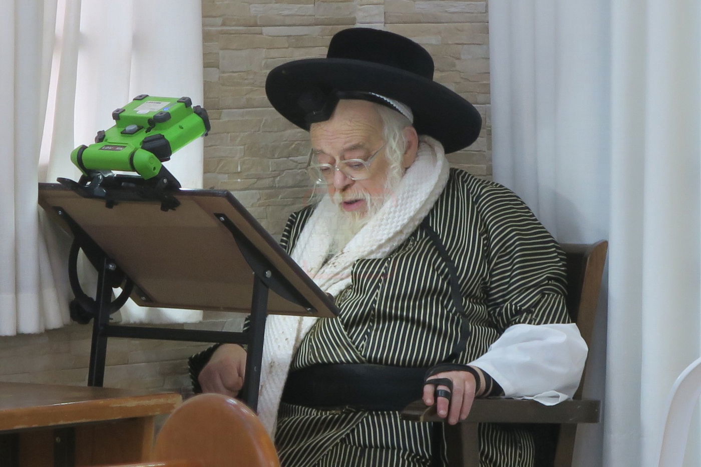 האדמו"ר מתולדות אהרן בטבריה