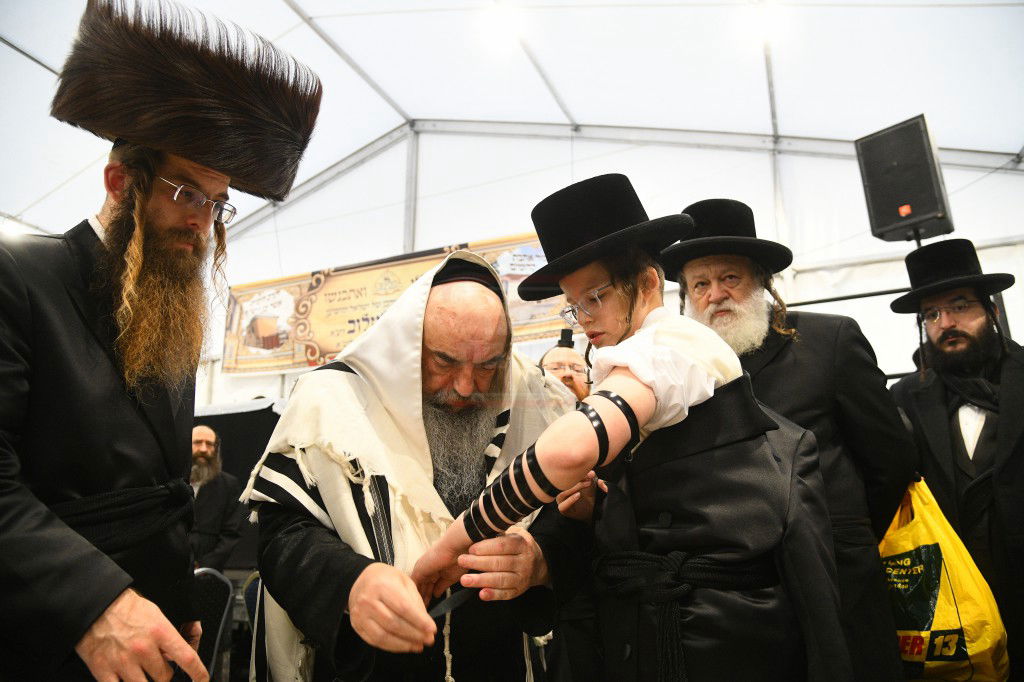 הילולא קדישא בלעלוב