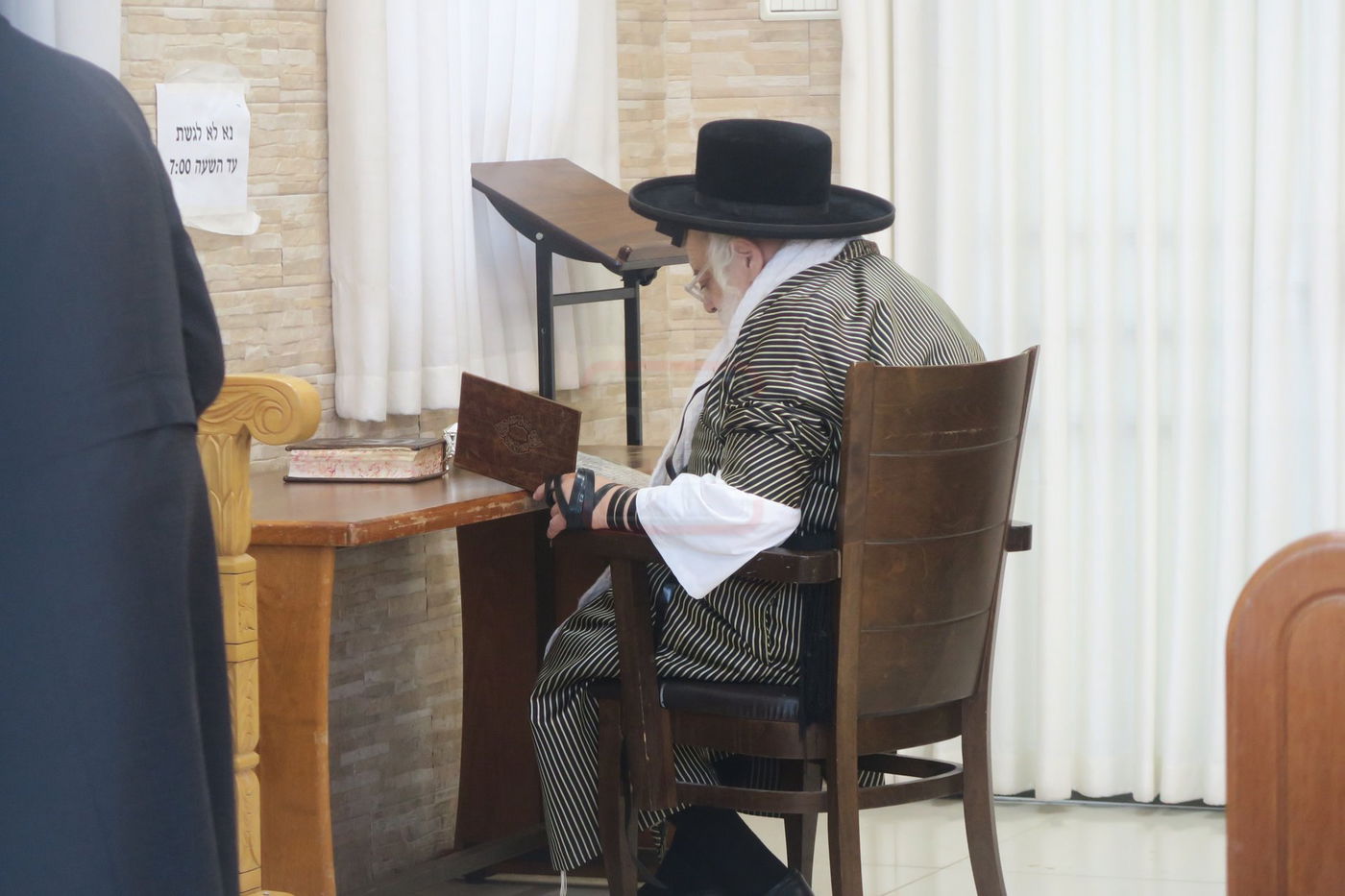 האדמו"ר מתולדות אהרן בטבריה