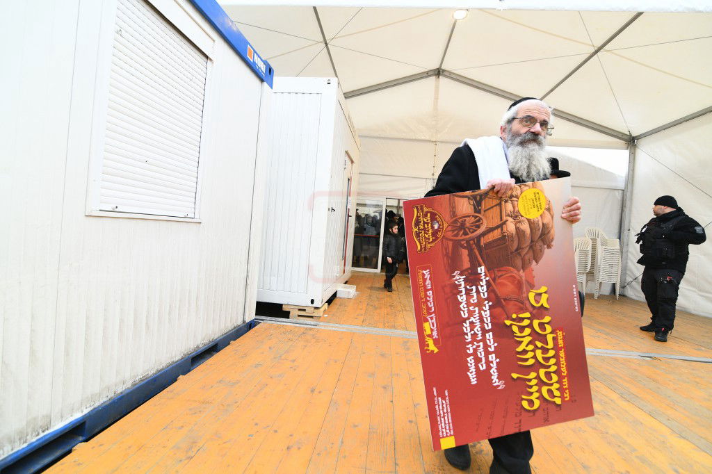 הילולא קדישא בלעלוב