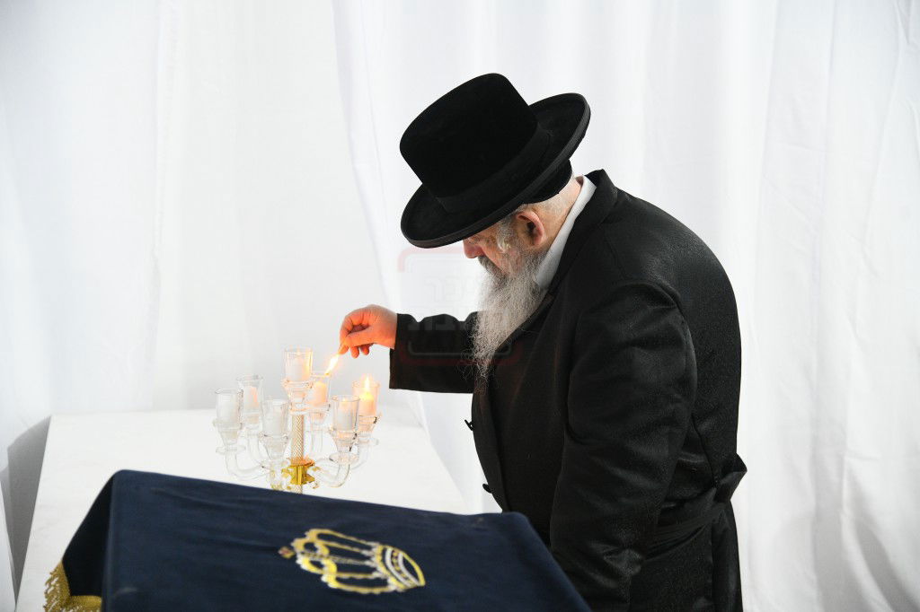 הילולא קדישא בלעלוב