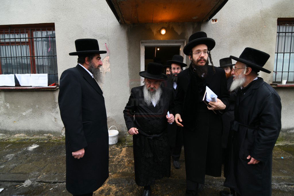 הילולא קדישא בלעלוב