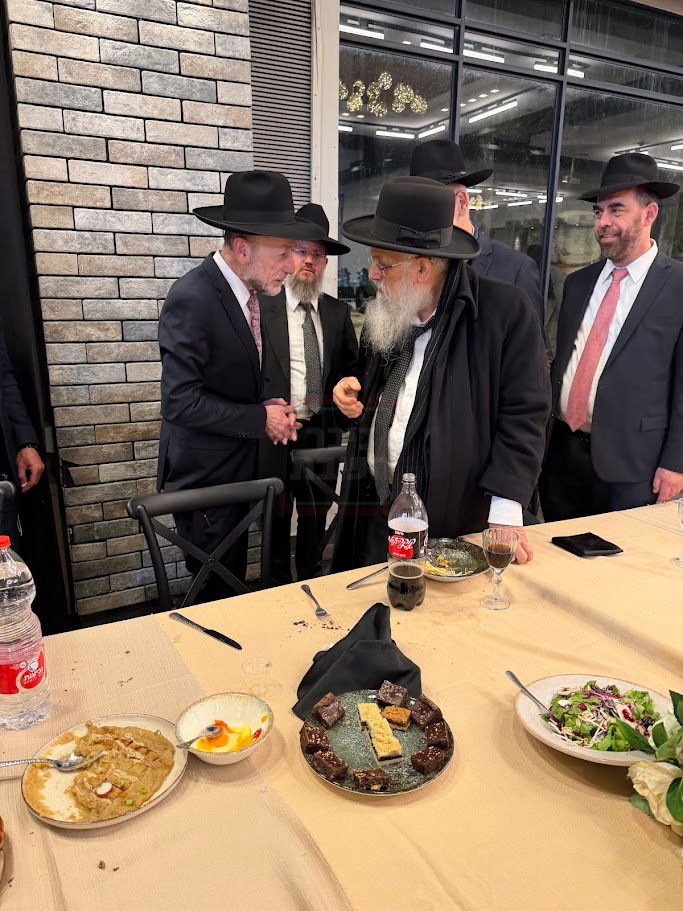 הלוק החסידי של בן הח"כית | 'זופניק בכיכר' עם כל התמונות, הנייעס והחשיפות של השבוע