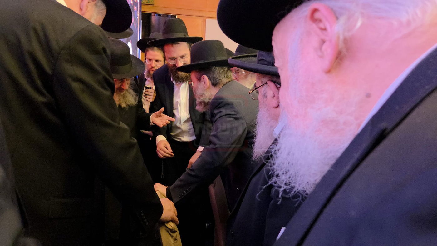 הלוק החסידי של בן הח"כית | 'זופניק בכיכר' עם כל התמונות, הנייעס והחשיפות של השבוע