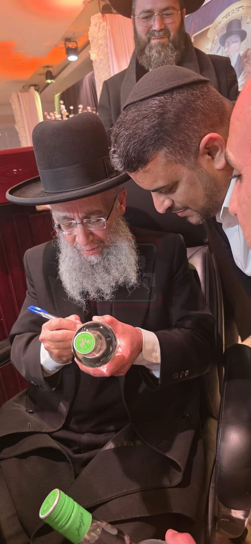 הלוק החסידי של בן הח"כית | 'זופניק בכיכר' עם כל התמונות, הנייעס והחשיפות של השבוע