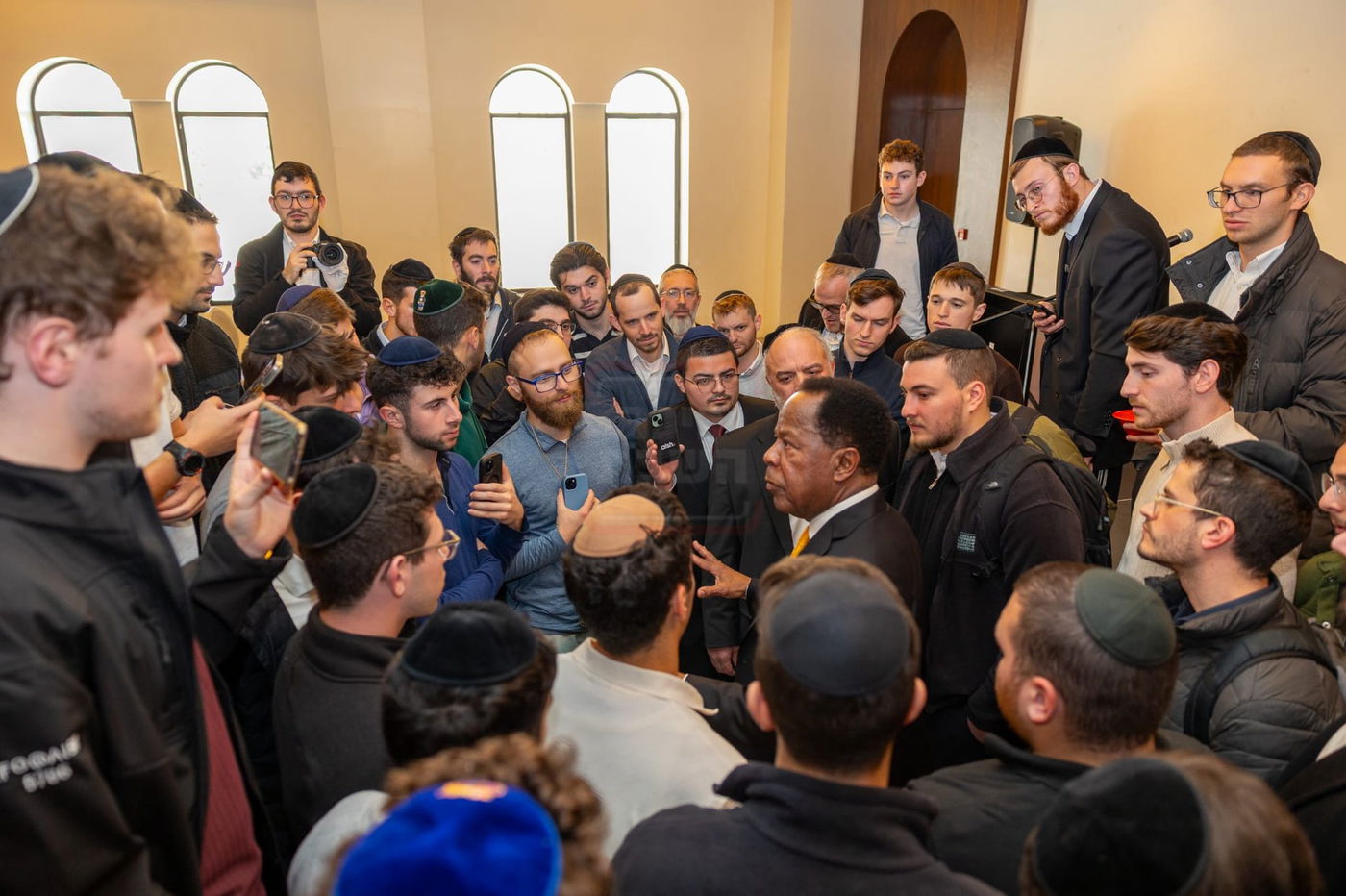 הלוק החסידי של בן הח"כית | 'זופניק בכיכר' עם כל התמונות, הנייעס והחשיפות של השבוע