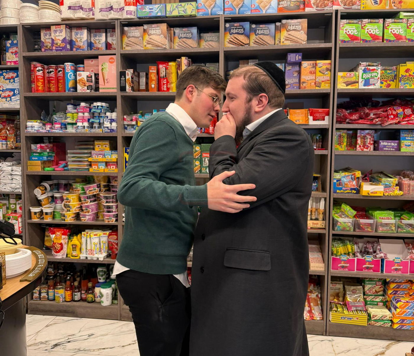 הלוק החסידי של בן הח"כית | 'זופניק בכיכר' עם כל התמונות, הנייעס והחשיפות של השבוע