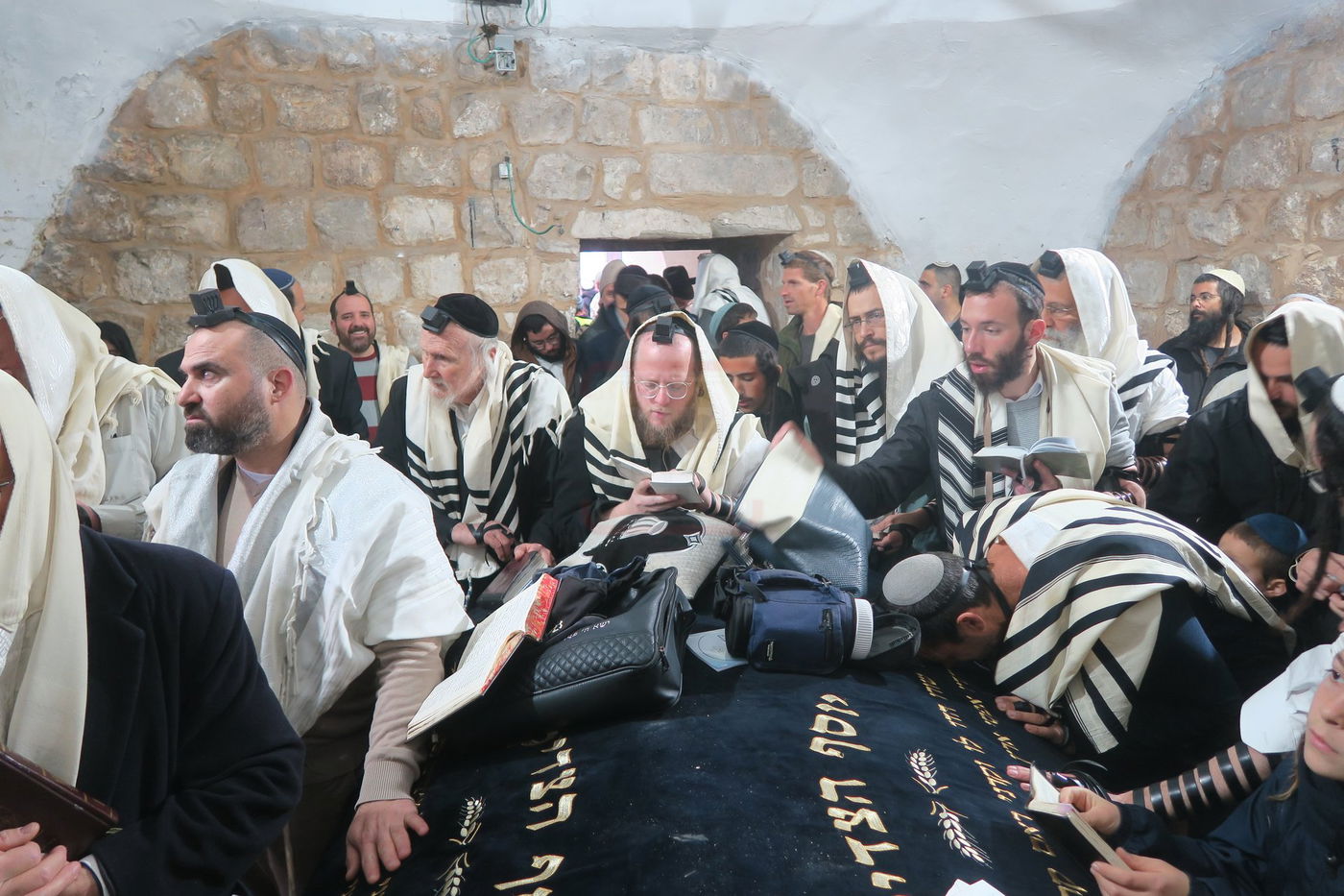 כניסה לקבר יוסף בשכם