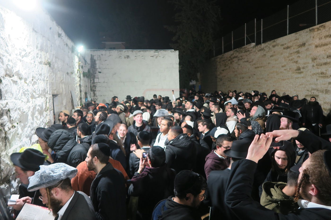 כניסה לקבר יוסף בשכם