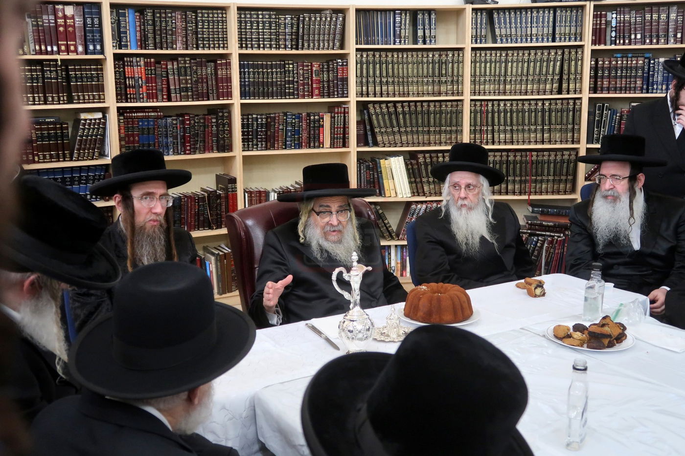 האדמו"ר מסאטמר במנוחה בפאלם ספרינגס