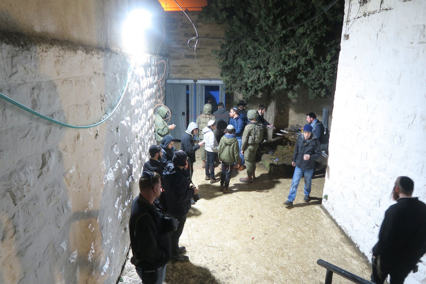 כניסה לקבר יוסף בשכם