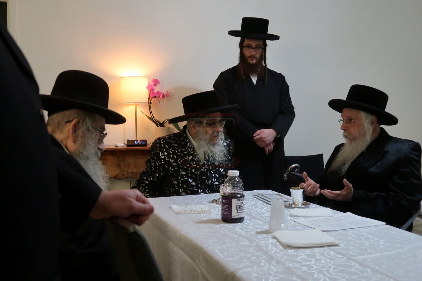 האדמו"ר מסאטמר במנוחה בפאלם ספרינגס