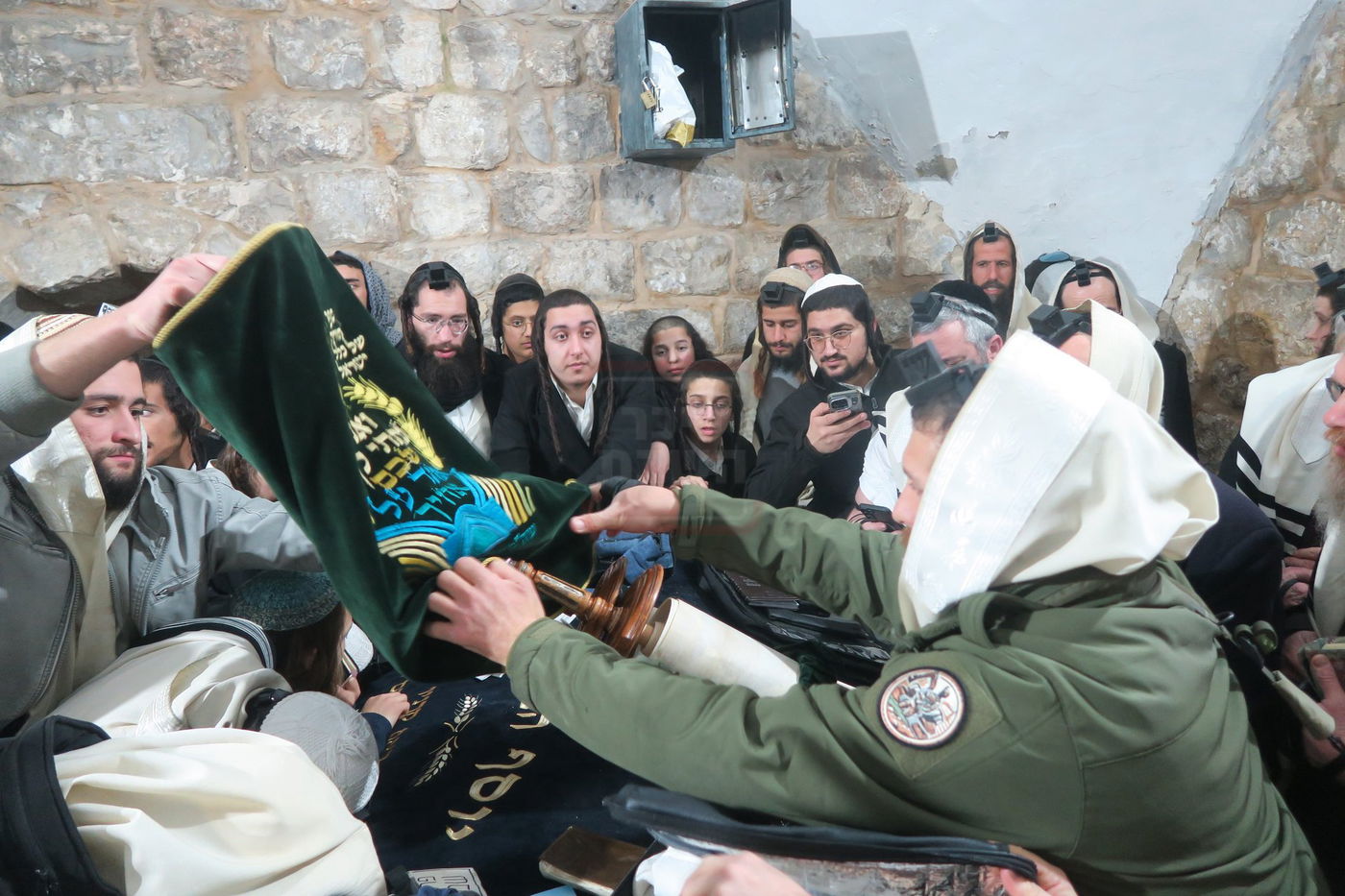 כניסה לקבר יוסף בשכם