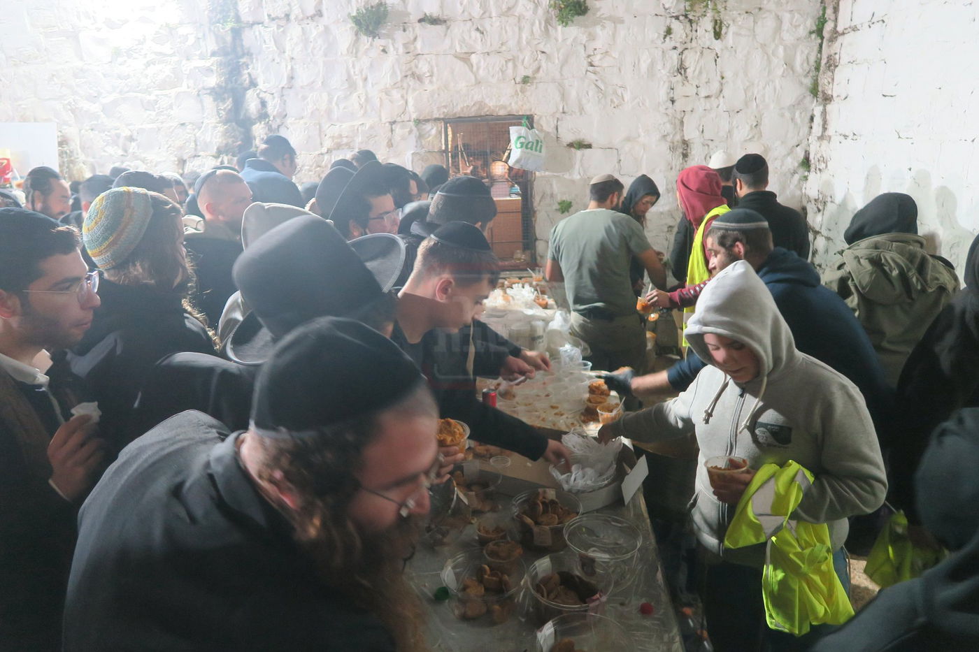 כניסה לקבר יוסף בשכם