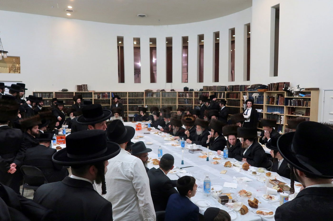 האדמו"ר מסאטמר במנוחה בפאלם ספרינגס