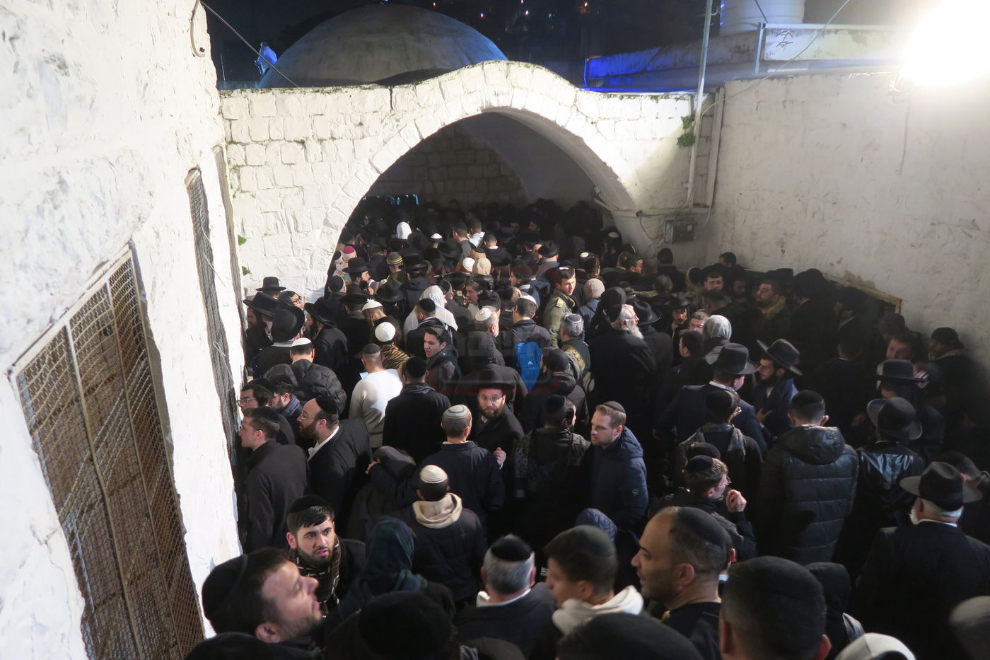 כניסה לקבר יוסף בשכם