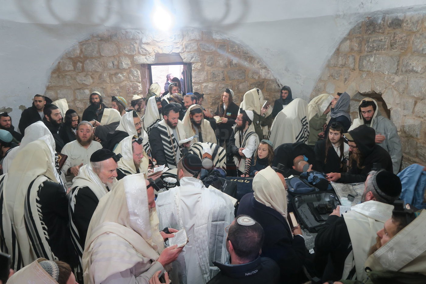 כניסה לקבר יוסף בשכם