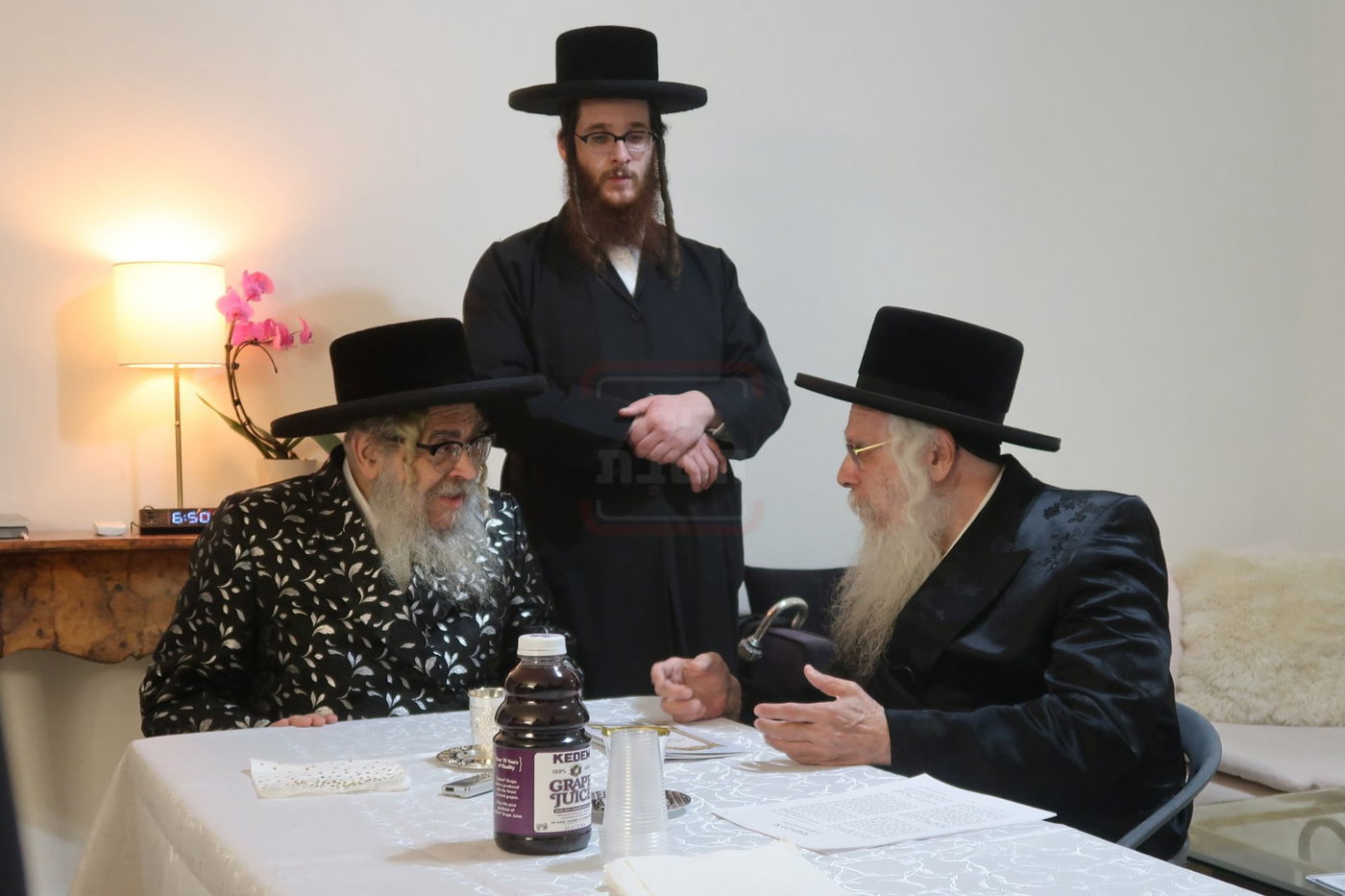 האדמו"ר מסאטמר במנוחה בפאלם ספרינגס