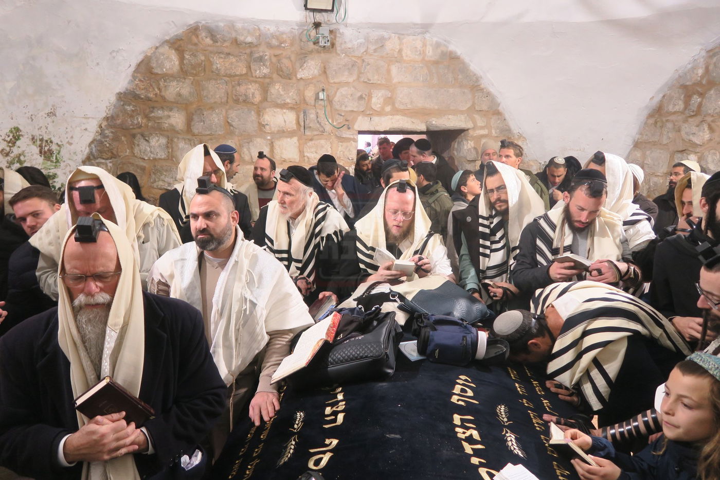 כניסה לקבר יוסף בשכם