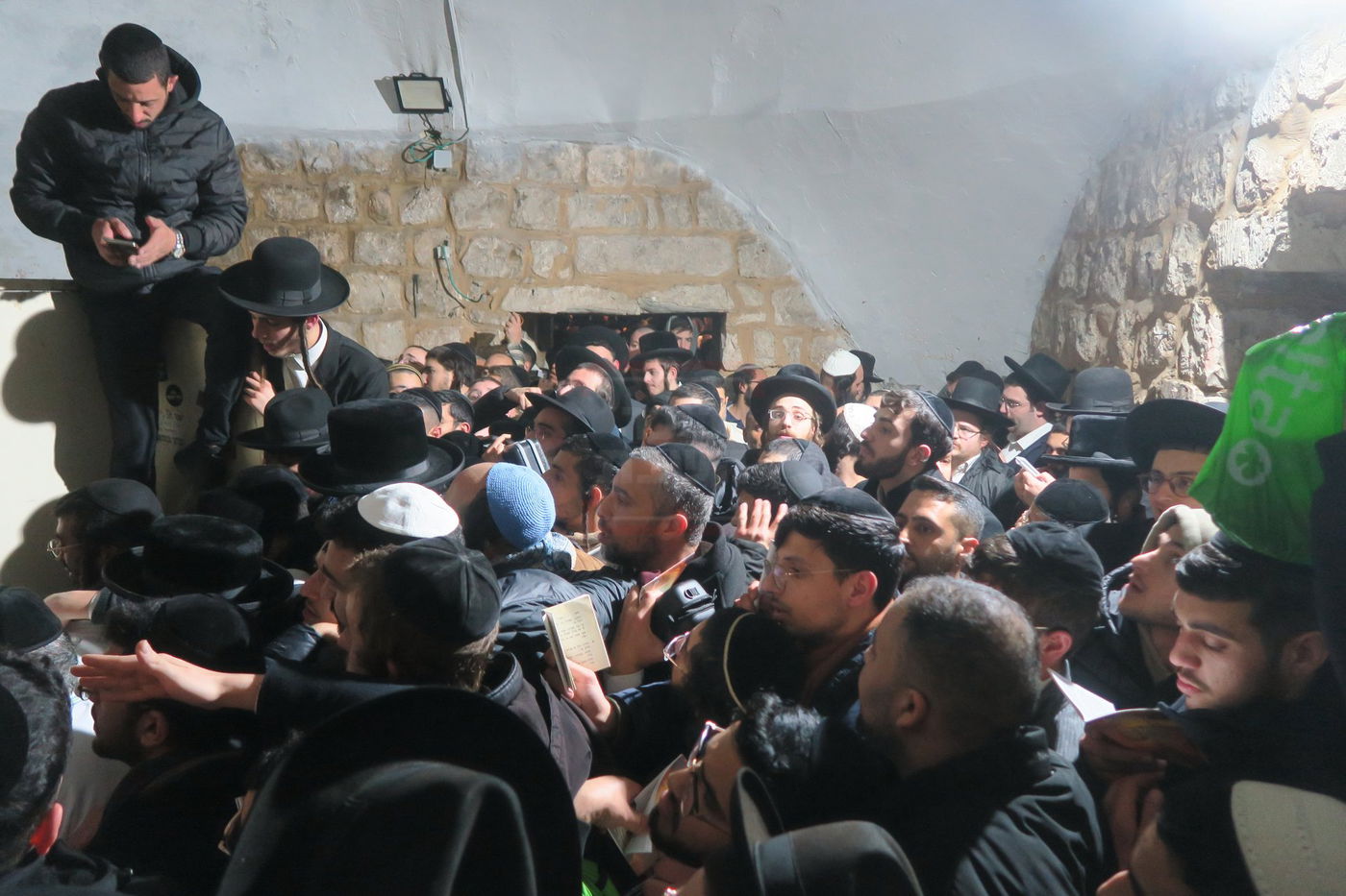 כניסה לקבר יוסף בשכם