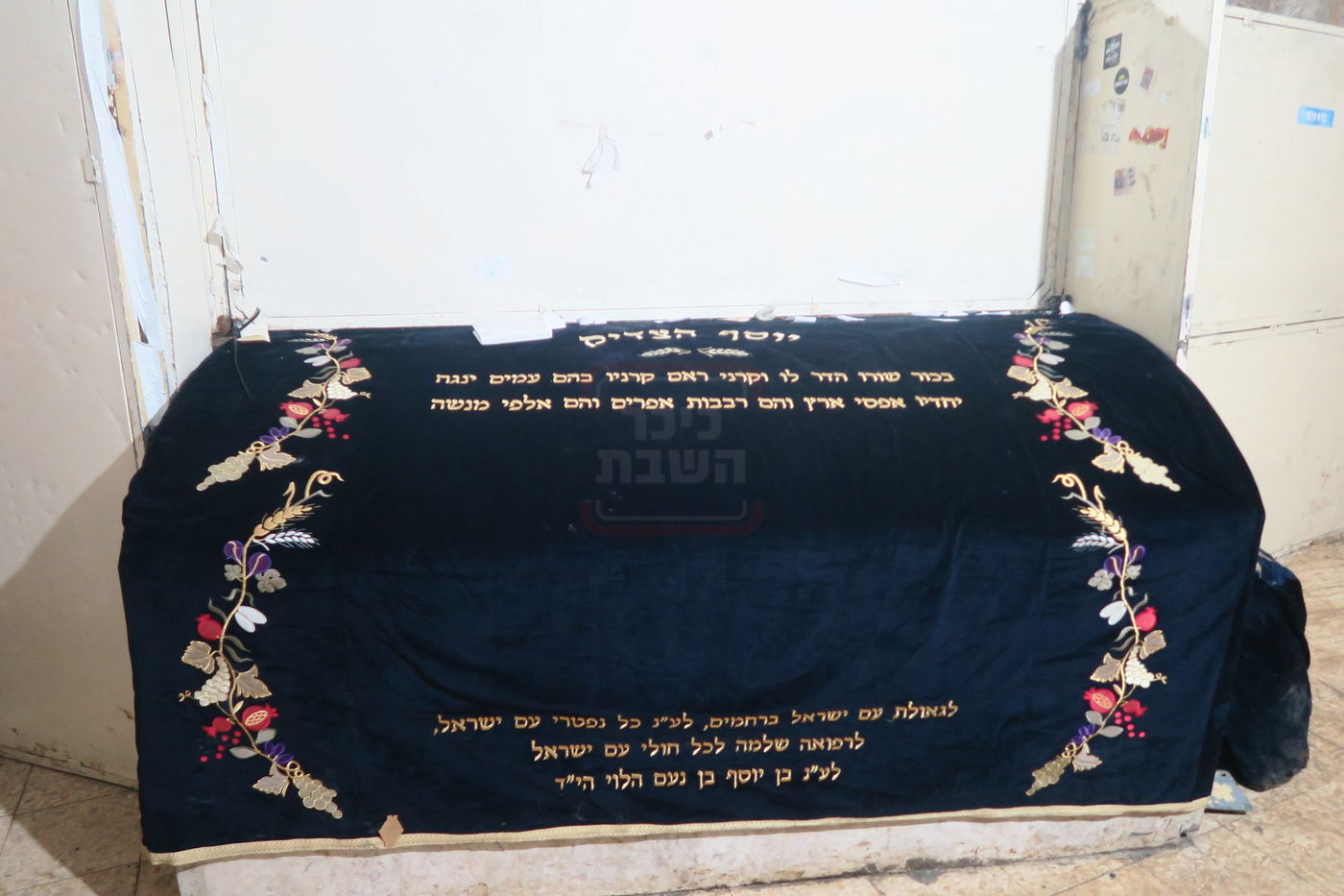 כניסה לקבר יוסף בשכם