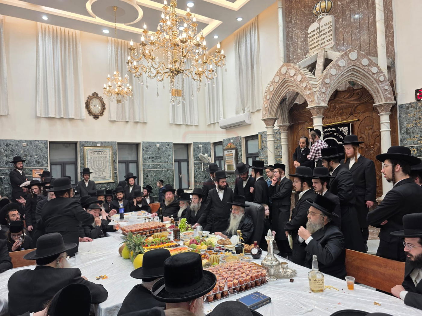 האדמו"ר מאשלג בטיש ט"ו בשבט