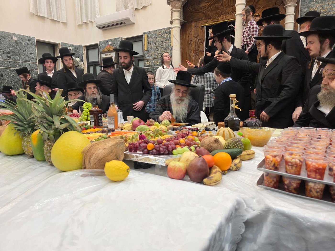 האדמו"ר מאשלג בטיש ט"ו בשבט