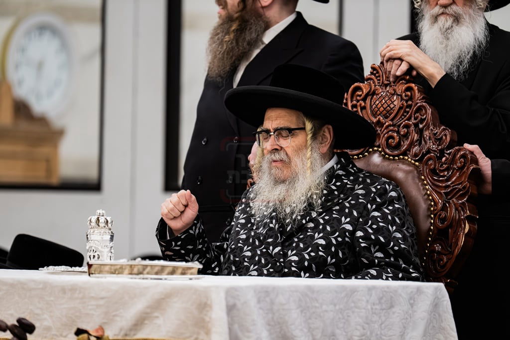 האדמו"ר מסאטמר בטיש ט"ו בשבט