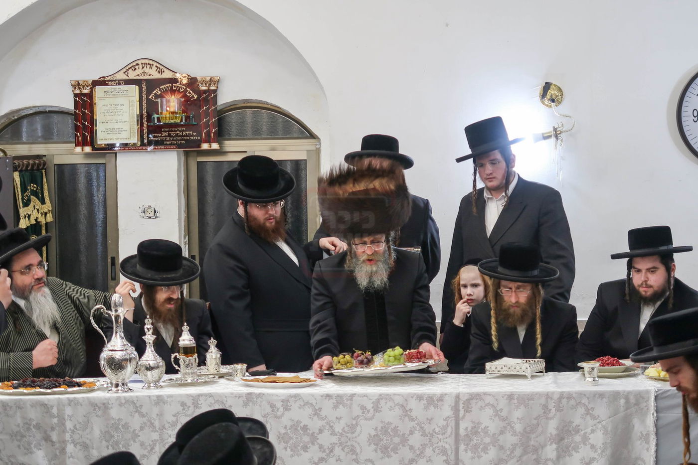 ט"ו בשבט בחצה"ק קרעטשניף סיגעט