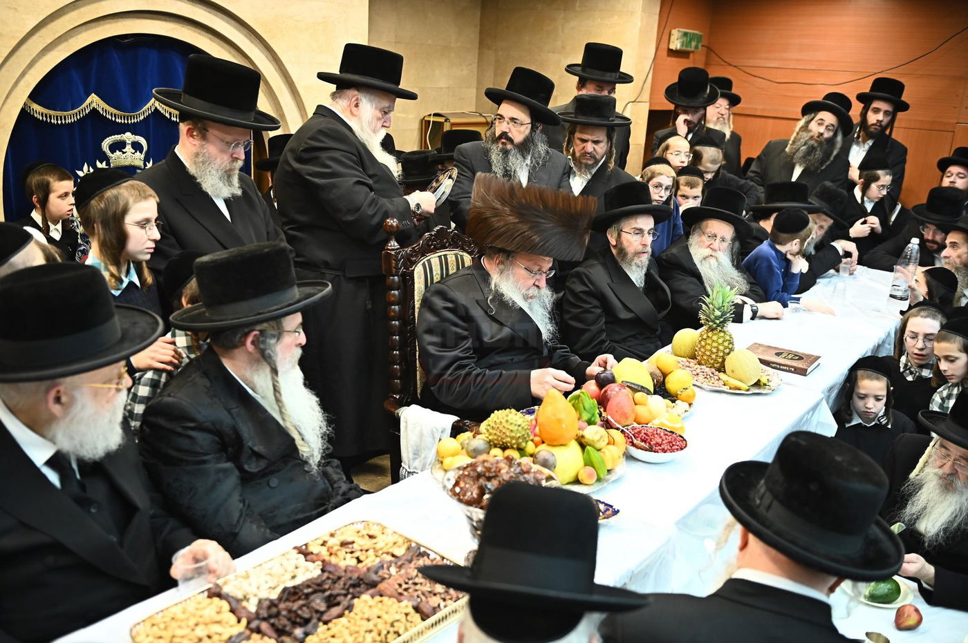 ט"ו בשבט בחצה"ק נדבורנה