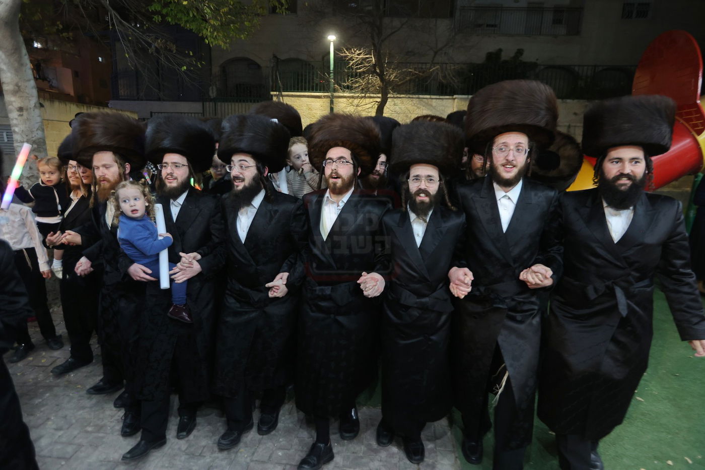 הכנסת ס"ת בויז'ניץ בית שמש