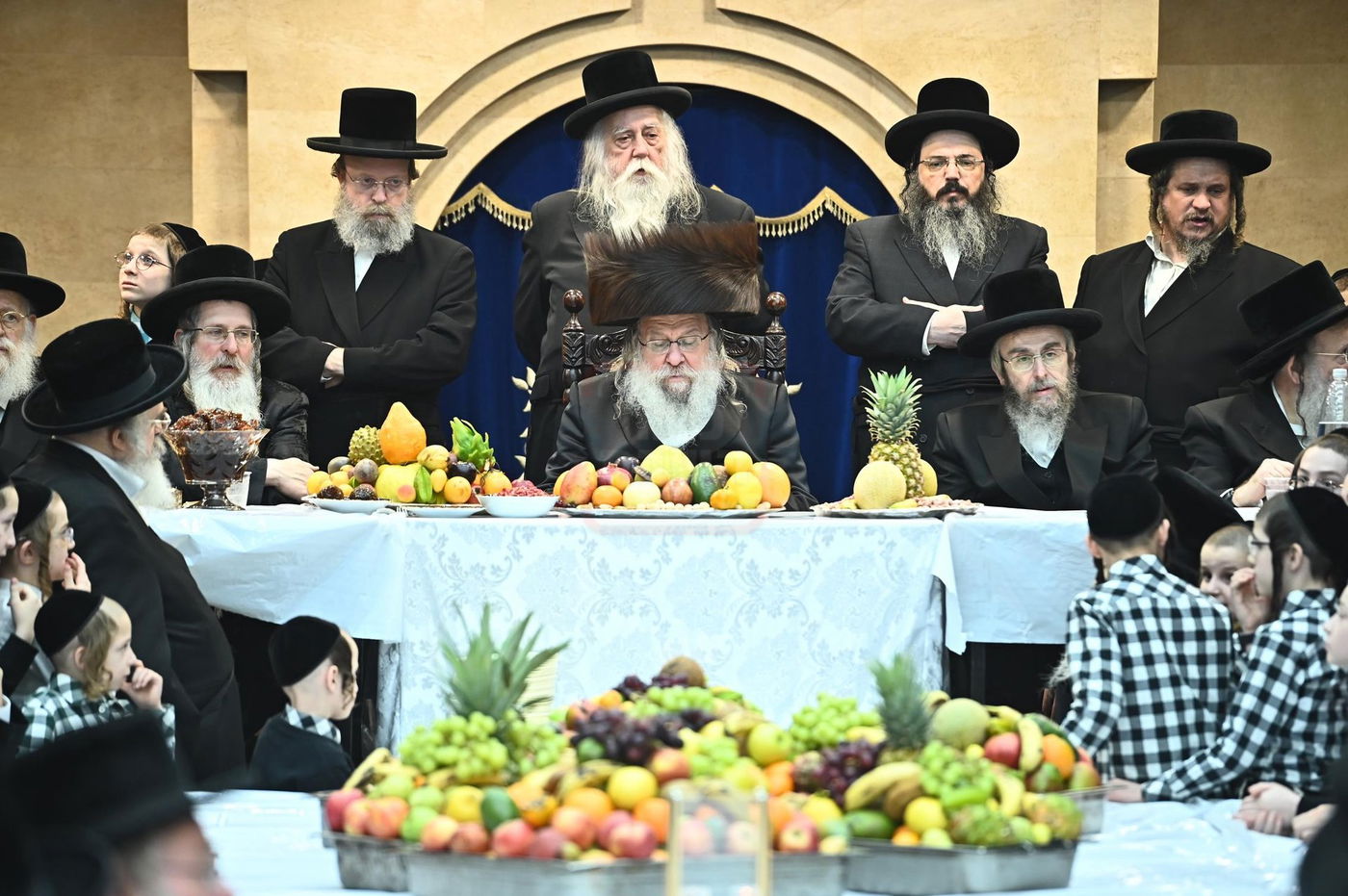 ט"ו בשבט בחצה"ק נדבורנה